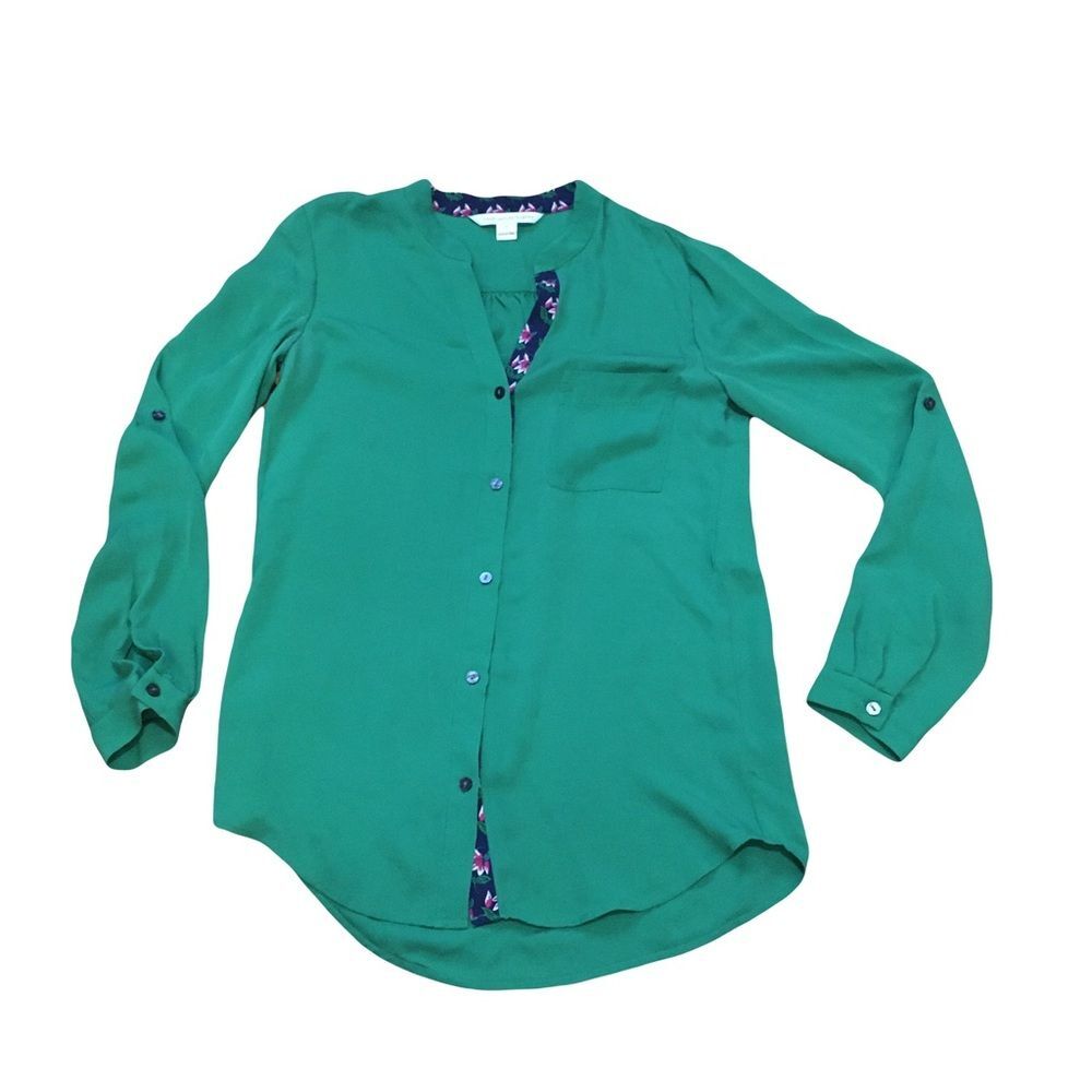 DVF Diane Von Furstenberg Sz 2 Emerald Green Button up Shirt Top 100 % silk